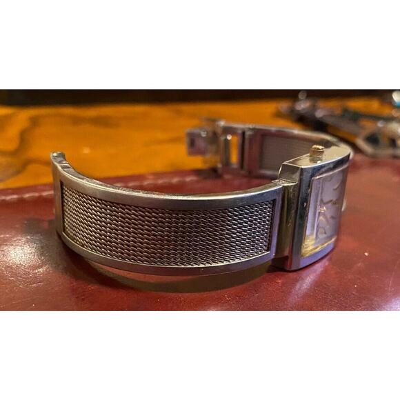 Women's 23mm Relic Watch, Silver Tone with Gold Tone Accents, All Stainless - Picture 2 of 3